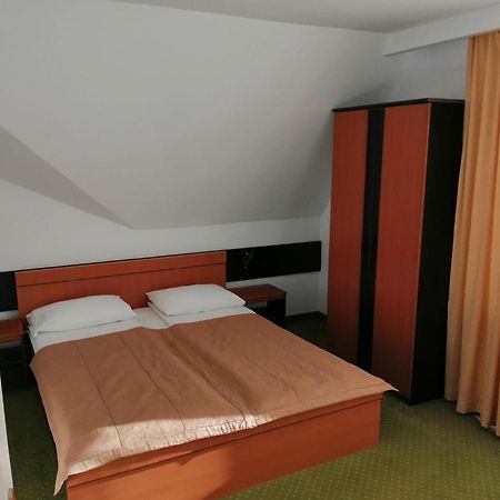 Pensiunea Colina Poiana Brasov Exterior foto