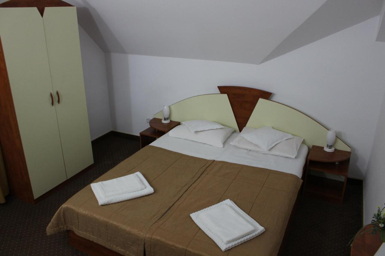 Pensiunea Colina Poiana Brasov Exterior foto